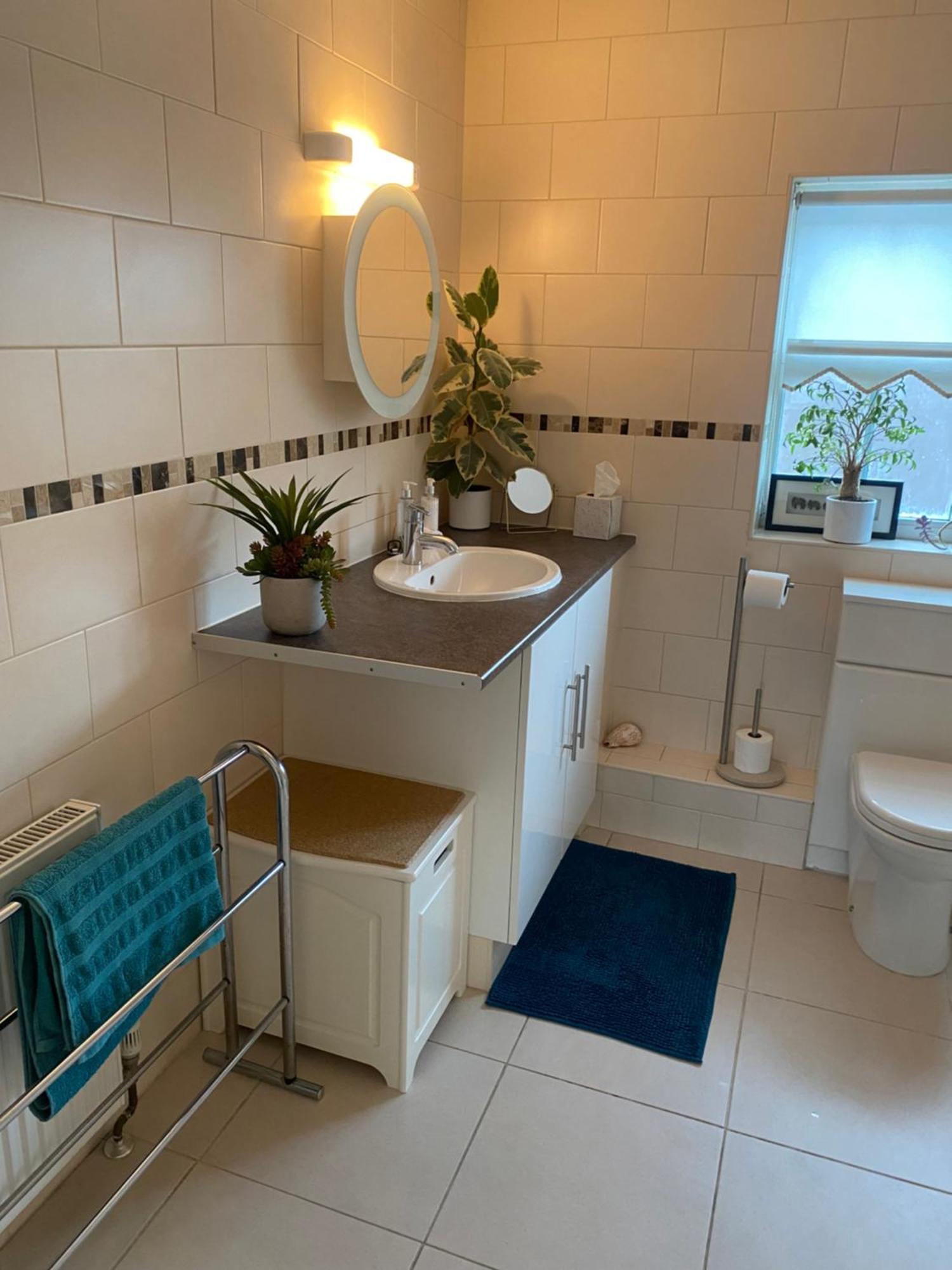 Beautiful Private Room With Kingsize Bed And Large Private En-Suite Peterborough Exterior photo