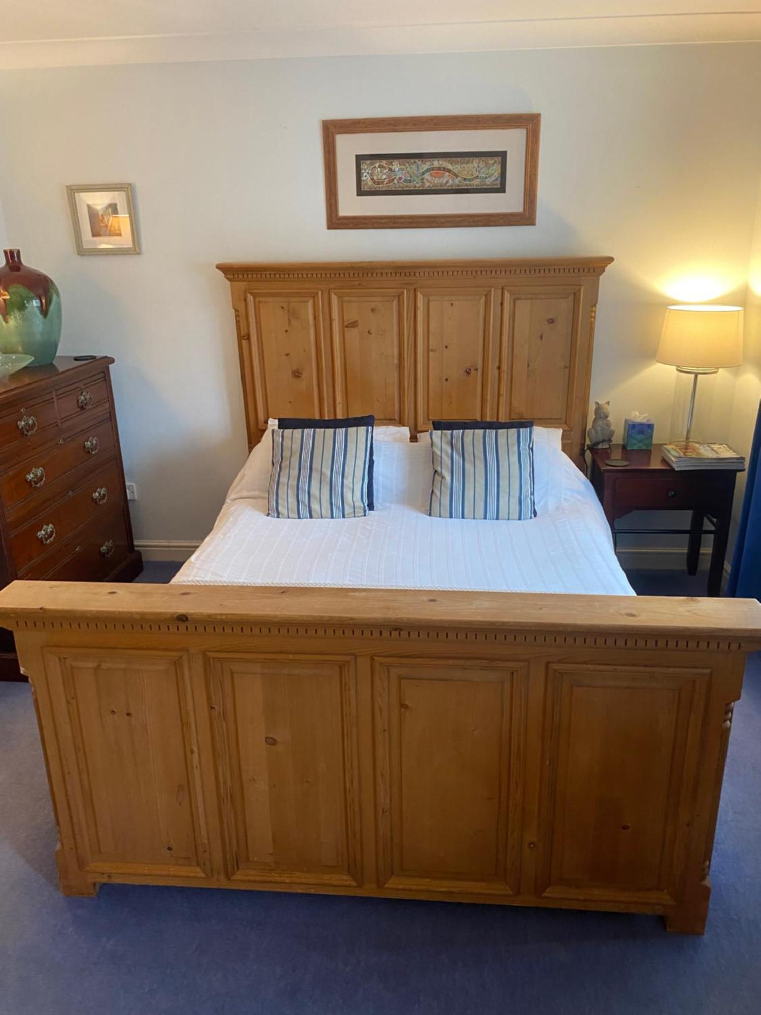 Beautiful Private Room With Kingsize Bed And Large Private En-Suite Peterborough Exterior photo